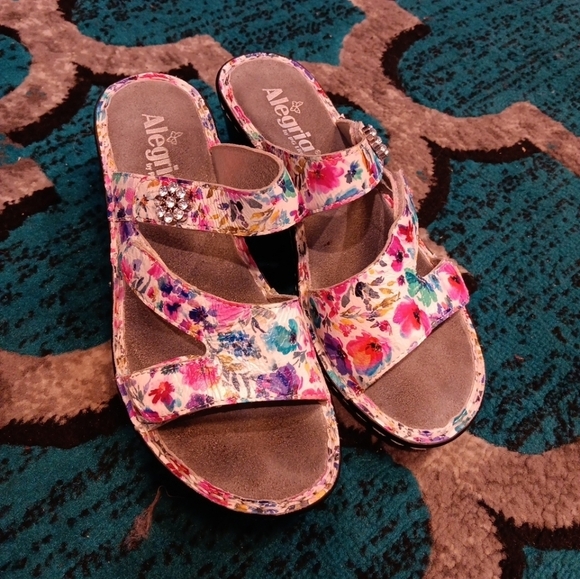 Alegria Shoes - Alegria Strappy Floral Slide Comfort Sandals Women's Size 38 7 adjustable Straps